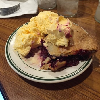 Pie 'n Burger - Boysnberries Pie - Burgers Near Me - Pasadena, California Pie 'n Burger - Boysnberries Pie - Burgers Near Me - Pasadena, California