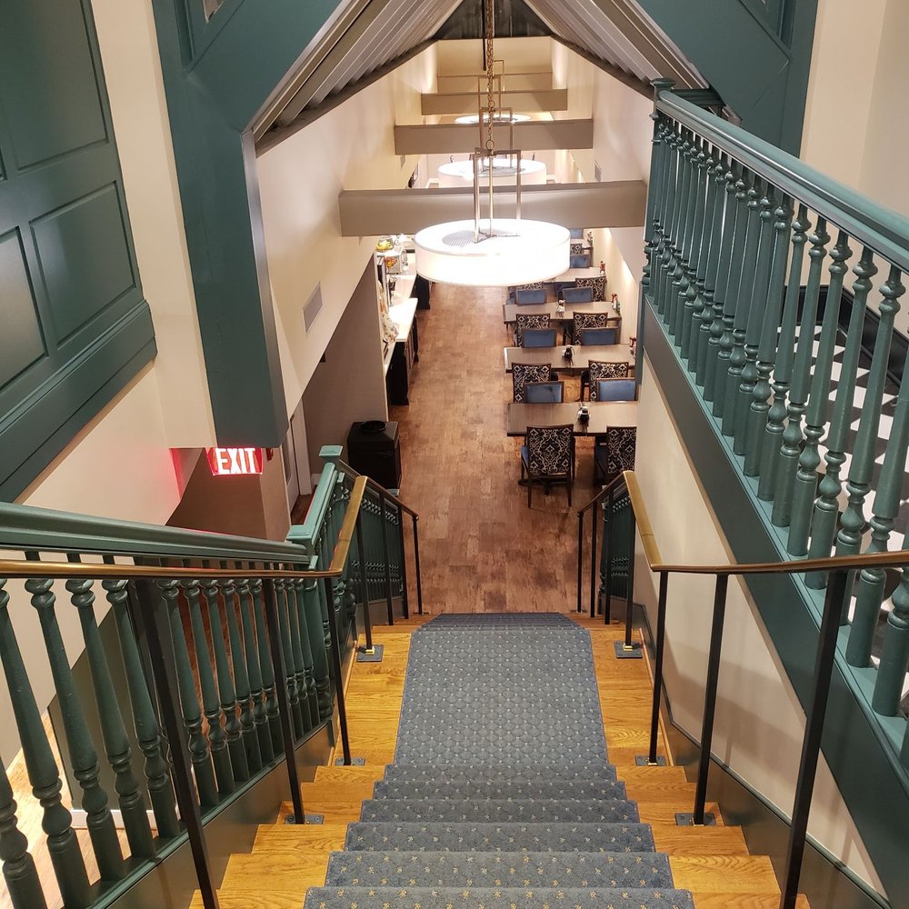 Independence Park Hotel - Stairs down to breakfast area. (Closed off after breakfast.) - Hotels Near Me - Philadelphia, Pennsylvania Independence Park Hotel - Stairs down to breakfast area. (Closed off after breakfast.) - Hotels Near Me - Philadelphia, Pennsylvania