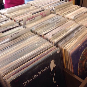 Vinyl Vintage - Vinyl Records Near Me - Portland, Maine Vinyl Vintage - Vinyl Records Near Me - Portland, Maine