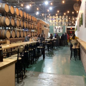 Barrique Brewing And Blending - Seating area and bar - Breweries Near Me - Nashville, Tennessee