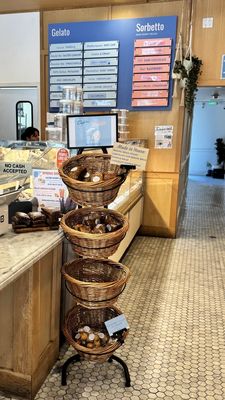 Capri Gelato & Coffee Bar by null