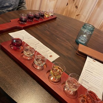 Summit City Farms & Winery - tasting glasses of wine - Wineries Near Me - Glassboro, New Jersey Summit City Farms & Winery - tasting glasses of wine - Wineries Near Me - Glassboro, New Jersey