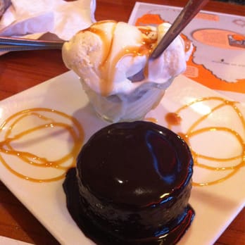 El Rinconcito De Santa Barbara - Chocolate molten cake w vanilla ice cream & caramel drizzle - Latin American Near Me - Hialeah, Florida El Rinconcito De Santa Barbara - Chocolate molten cake w vanilla ice cream & caramel drizzle - Latin American Near Me - Hialeah, Florida