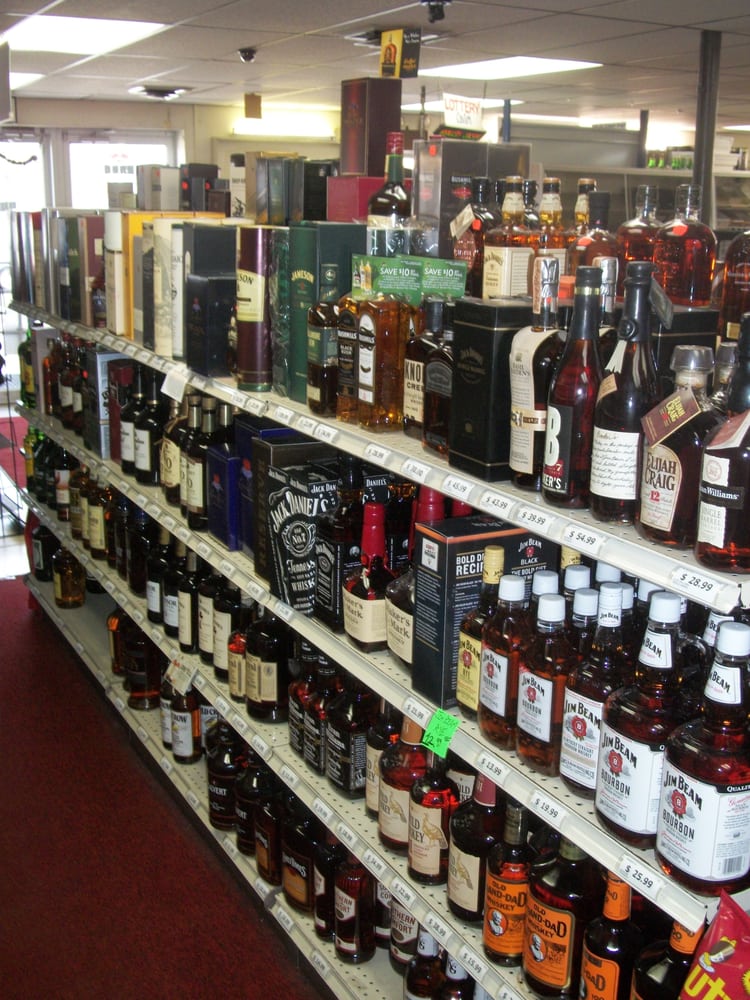 Olde Solomon's Wine and Spirits Logo