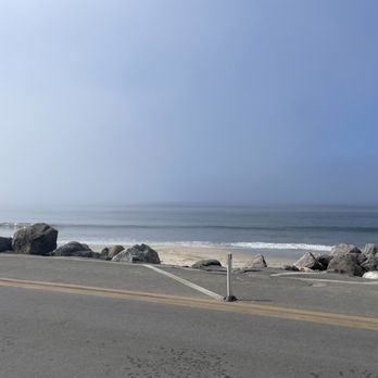 Miramar Beach - Path along beach - Beaches Near Me - Half Moon Bay, California