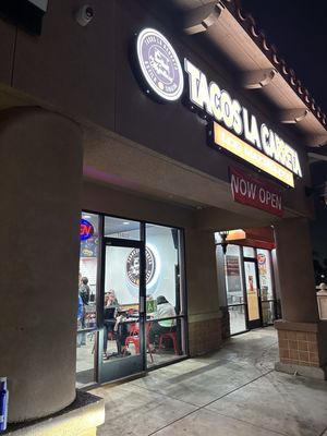 Tacos La Carreta by null