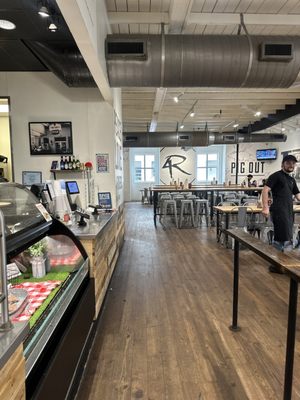 4 Rivers Smokehouse by null