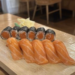 Oishii Sushi - Salmon Sushi