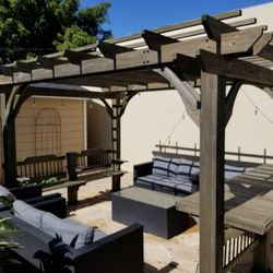 A's Smoke & Vape Shop - A's Smoke and Vape shop lounge area