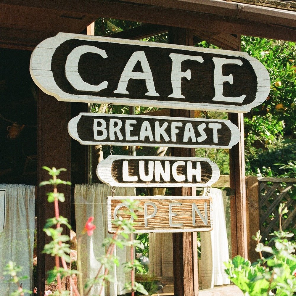 Ripplewood Cafe - Outside welcoming sign - Breakfast & Brunch Near Me - Big Sur, California Ripplewood Cafe - Outside welcoming sign - Breakfast & Brunch Near Me - Big Sur, California