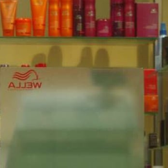 Cherry Style - CherryStyle hat die Produkte von Wella zu verfügen da - Hair Salons Near Me - Cologne, NW