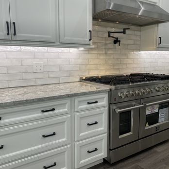 Rep Tile Bath & Flooring - Kitchen Backsplash with 3 x 12 tile on offset pattern - Flooring Near Me Rep Tile Bath & Flooring - Kitchen Backsplash with 3 x 12 tile on offset pattern - Flooring Near Me