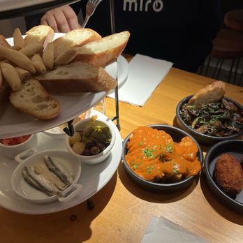 Destapas - Happy hour tapas - Spanish Near Me - San Francisco, California Destapas - Happy hour tapas - Spanish Near Me - San Francisco, California