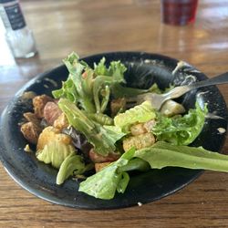 Palio's Pizza Cafe On Tap - Salad that came with the pizza.