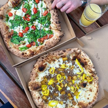 900 Degreez Pizza - Food Trucks Near Me - Asheville, North Carolina