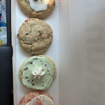 Crumbl - Surprise - Bakeries Near Me - Surprise, Arizona Crumbl - Surprise - Bakeries Near Me - Surprise, Arizona