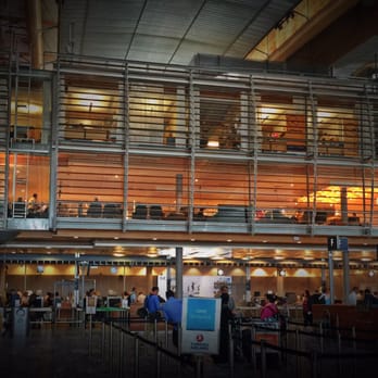 SAS Gold Lounge - View of Gold Lounge from the check-in area - Airport Lounges Near Me - Gardermoen, 02 SAS Gold Lounge - View of Gold Lounge from the check-in area - Airport Lounges Near Me - Gardermoen, 02