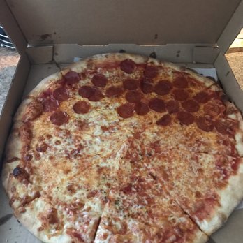 Super Sardo's Pizza - Got a pie & knots delivered friendly driver. They definitely use good ingredients you definitely taste the difference very good. - Pizza Near Me - Largo, Florida