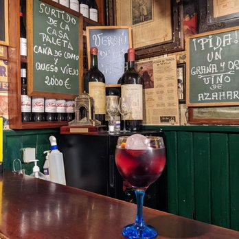 Sol y Sombra - Bar area - Tapas Bars Near Me - Seville, SE