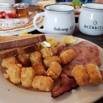 Brekkies - Amazing breakfast place - Breakfast & Brunch Near Me - Solvang, California