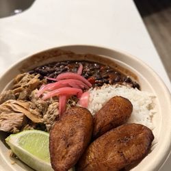 Suarez Bakery & Barra - Mojo pork bowl