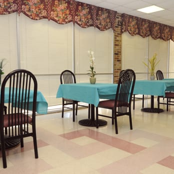 West Tennessee Transitional Care - West Tennessee Transitional Care Dining Room - Physical Therapy Near Me - Jackson, Tennessee West Tennessee Transitional Care - West Tennessee Transitional Care Dining Room - Physical Therapy Near Me - Jackson, Tennessee