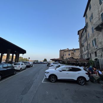 Antica Trattoria Papei - View of Antica Trattoria Papei on the right of the photo - Tuscan Near Me - Siena, SI Antica Trattoria Papei - View of Antica Trattoria Papei on the right of the photo - Tuscan Near Me - Siena, SI
