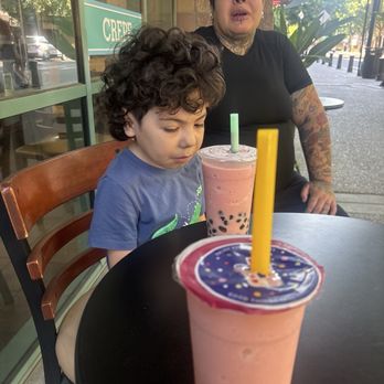 T-Cups Cafe - Family love in a strawberry dream - Desserts Near Me - Modesto, California