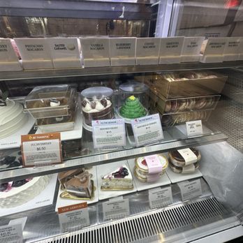 Tous Les Jours - 12/9/24 - Bakeries Near Me - Fullerton, California Tous Les Jours - 12/9/24 - Bakeries Near Me - Fullerton, California