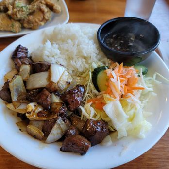 Green Lemongrass - Bo luc lac - Vietnamese Near Me - Vancouver, British Columbia