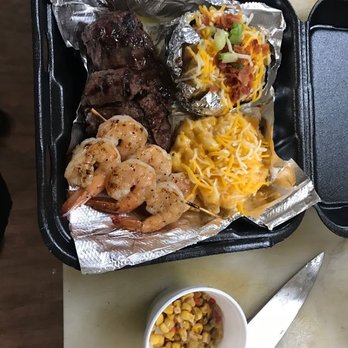 Cocktails Lounge - Ribeye, Grilled Shrimp, Loaded Potato and Mac and Cheese - American Near Me - Jacksonville, Florida Cocktails Lounge - Ribeye, Grilled Shrimp, Loaded Potato and Mac and Cheese - American Near Me - Jacksonville, Florida