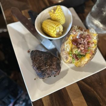 Scottie's On The River - Seafood Near Me - Chattanooga, Tennessee