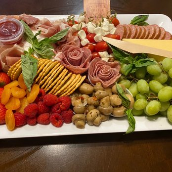 I Cut the Cheese Charcuterie - Three meats and cheeses - Food Delivery Services Near Me I Cut the Cheese Charcuterie - Three meats and cheeses - Food Delivery Services Near Me