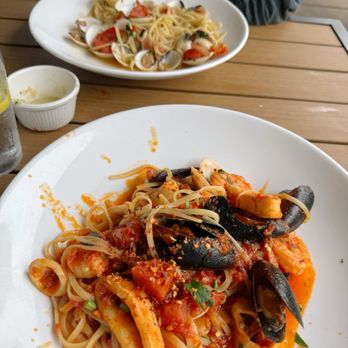 Piccolo Mondo Italian Restaurant - Linguine Pescatore - Italian Near Me - Pottstown, Pennsylvania Piccolo Mondo Italian Restaurant - Linguine Pescatore - Italian Near Me - Pottstown, Pennsylvania