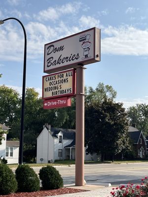 Dom Bakeries by null