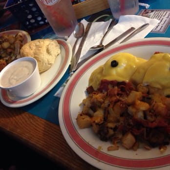 Cope's Knotty Pine Cafe - Eggs Benedict and the home country fries - Breakfast & Brunch Near Me - Bakersfield, California Cope's Knotty Pine Cafe - Eggs Benedict and the home country fries - Breakfast & Brunch Near Me - Bakersfield, California