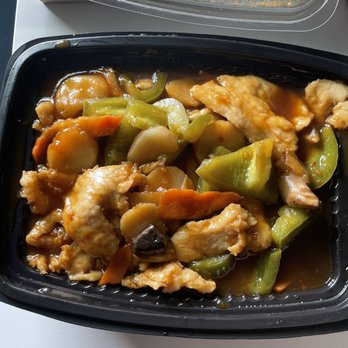 Canton Cooks - Spicy Garlic Chicken - Cantonese Near Me - Atlanta, Georgia
