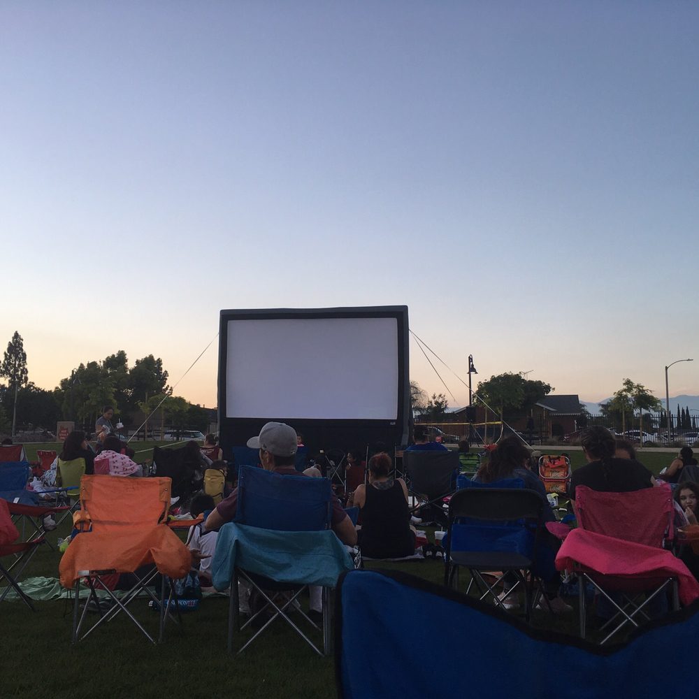 Huge inflatable screen Huge inflatable screen