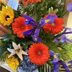 Tim's Touch Florist Gifts & Flower Delivery - Love