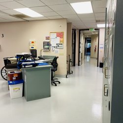 Pacific Surgical Institute of Pain Management - Entrance view from back of the building. Family will come in to pick up patients