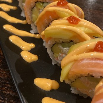 Chobop - Wango Mango Roll ($13.95) - Sushi Bars Near Me - Costa Mesa, California