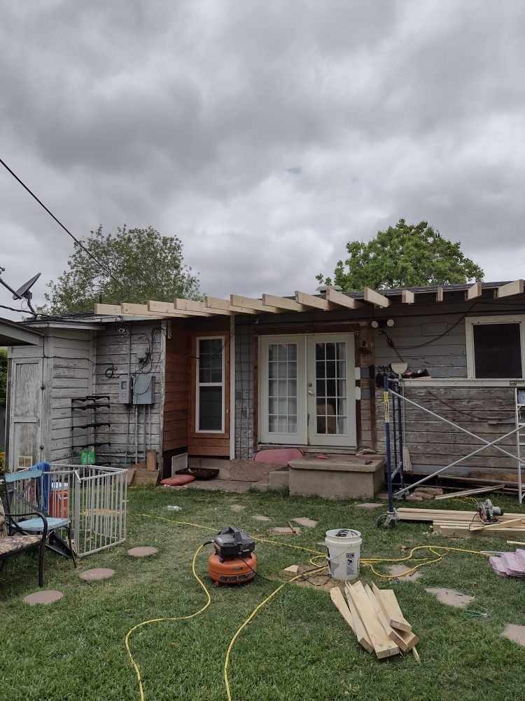 Slide of Universal Tech Service