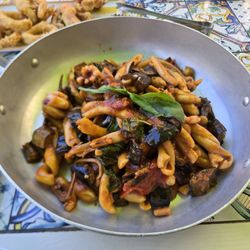 Sciue Sciue - Seafood pasta was rich, uncious and nice chewy with the pasta.