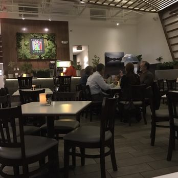 bellagreen - Main dining area - New American Near Me - The Woodlands, Texas