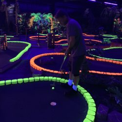 T-rex Jurassic Golf