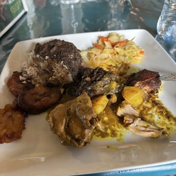 Dalia’s Caribbean Kitchen - Beans and Rice, plantain, jerk chicken and Cole slaw. - Caribbean Near Me - Youngstown, Ohio