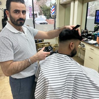 Godwin Barber Shop - Barbers Near Me - Ridgewood, New Jersey