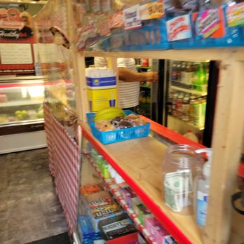 Linda's Place - a grocery store filled with food - Salad Near Me - Weehawken, New Jersey
