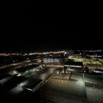 DoubleTree by Hilton Hotel Tulsa Downtown - City View - Hotels Near Me - Tulsa, Oklahoma DoubleTree by Hilton Hotel Tulsa Downtown - City View - Hotels Near Me - Tulsa, Oklahoma