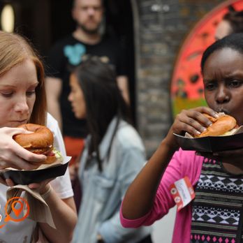 Pigling Street - Street Vendors Near Me - London, XGL